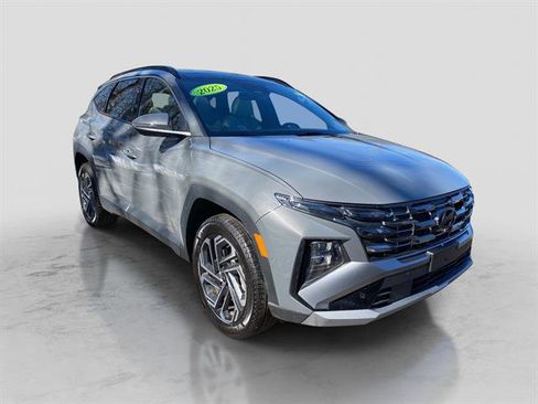 Used 2025 Hyundai Tucson Limited image 9