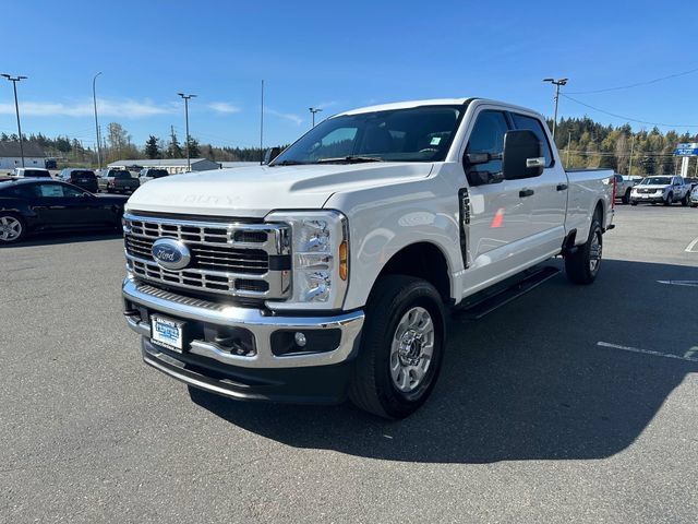 Used 2024 Ford F350 XLT AWD/4WD image 6