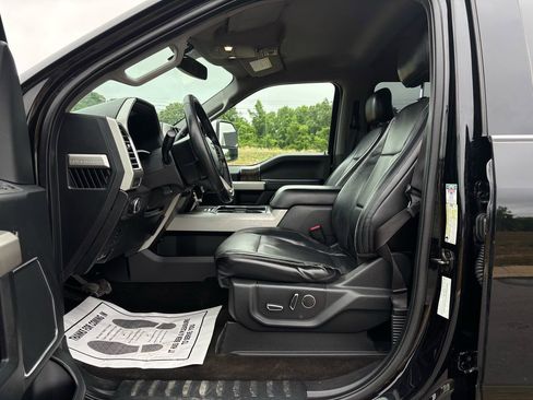 Used 2017 Ford F250 Lariat w/ FX4 Off-Road Package AWD/4WD image 16