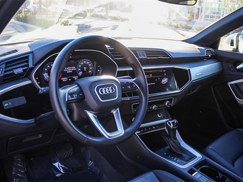 Used 2020 Audi Q3 2.0T Premium w/ Convenience Package image 24