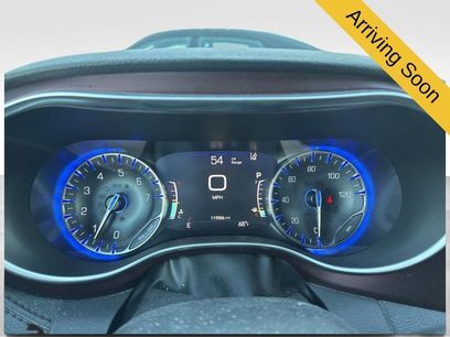 Used 2019 Chrysler Pacifica Limited w/ Advanced Safetytec Group