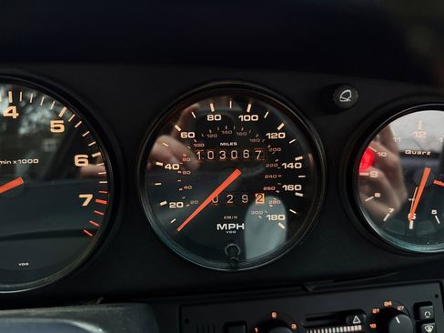 Used 1992 Porsche 911 Carrera image 59