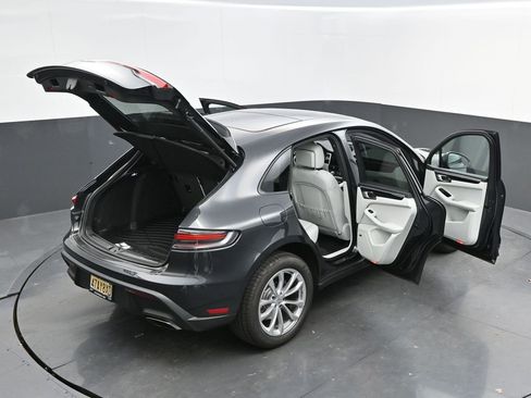 New 2025 Porsche Macan image 50