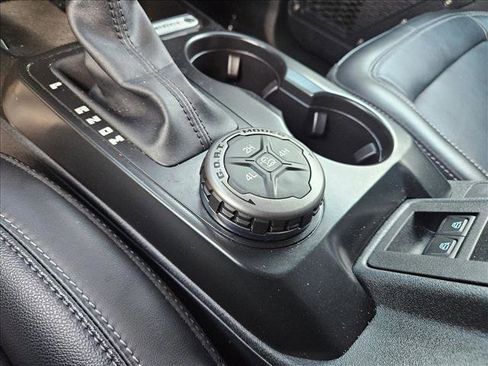 Used 2025 Ford Bronco Outer Banks image 10