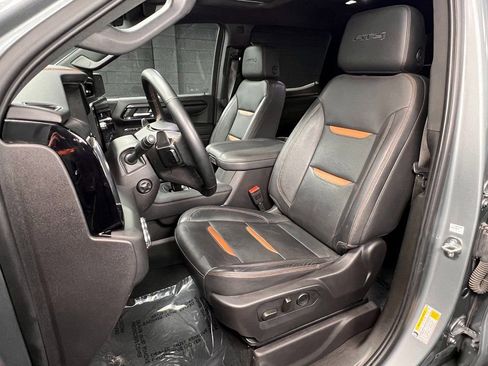 Used 2024 GMC Sierra 1500 AT4 w/ Technology Package image 3