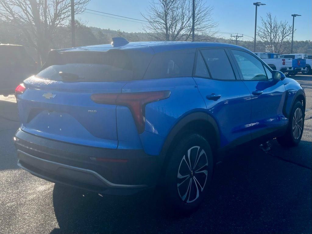 New 2025 Chevrolet Blazer EV LT AWD/4WD image 5