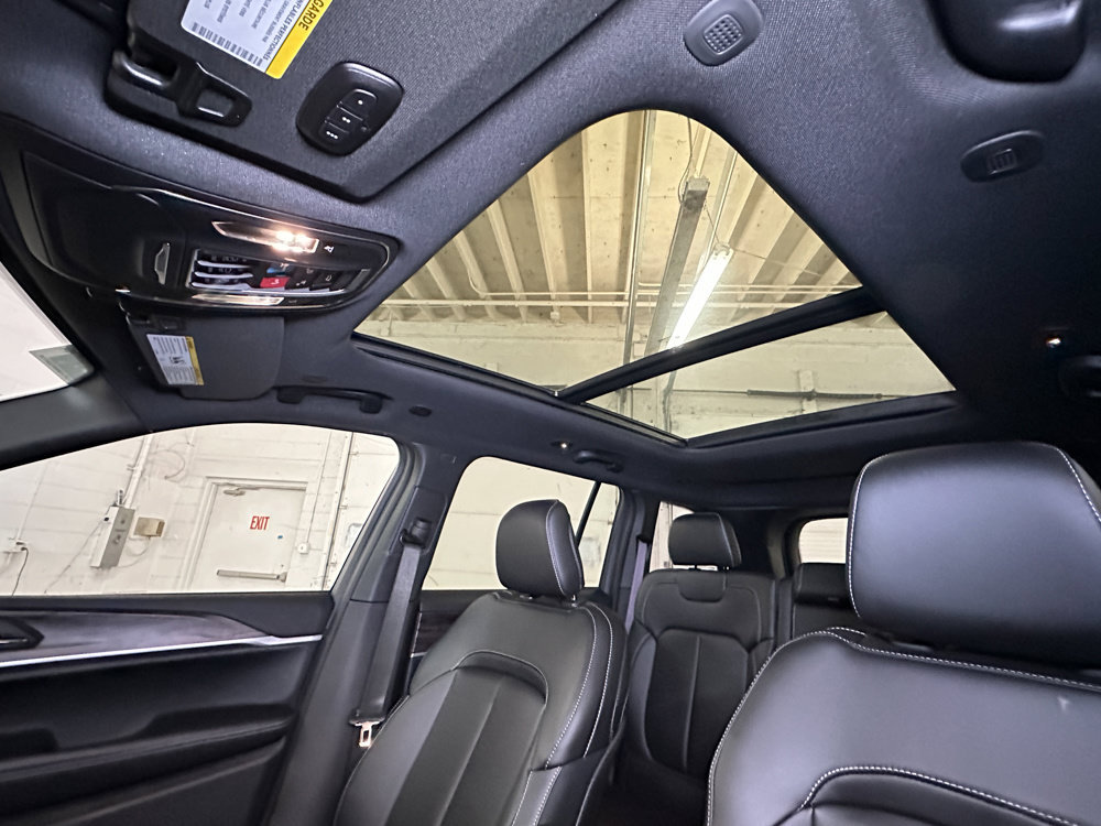 New 2027 Jeep Grand Cherokee Limited AWD/4WD image 19