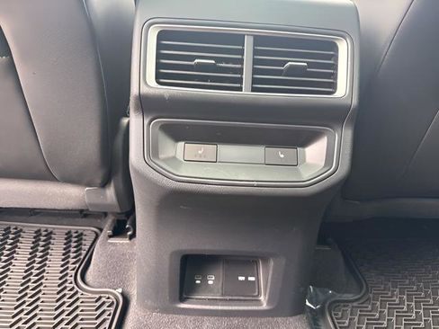 Certified 2025 Volkswagen Atlas Cross Sport SEL Premium R-Line image 19