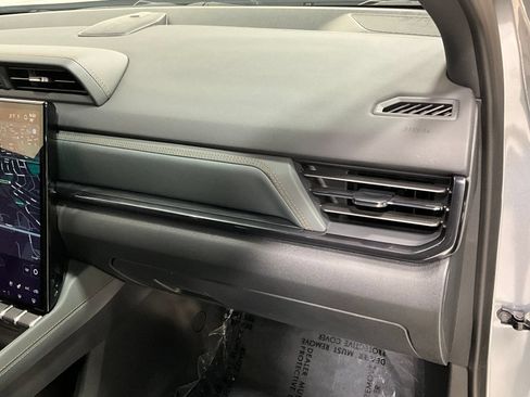 Used 2026 GMC Terrain AT4 w/ Convenience Package III AWD/4WD image 17