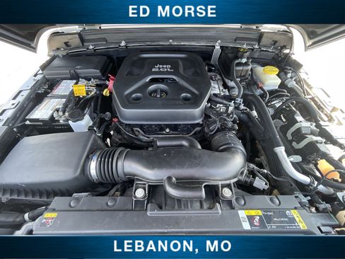 Used 2021 Jeep Wrangler Unlimited Sahara AWD/4WD image 27