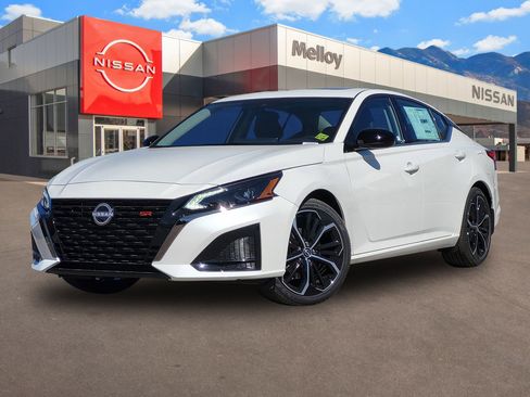 New 2025 Nissan Altima 2.5 SR w/ SR Premium Package image 13