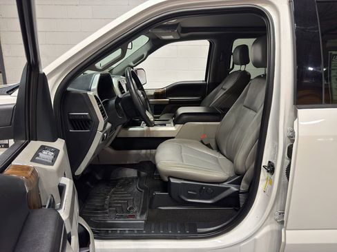 Used 2019 Ford F150 Lariat w/ Equipment Group 502A Luxury image 16
