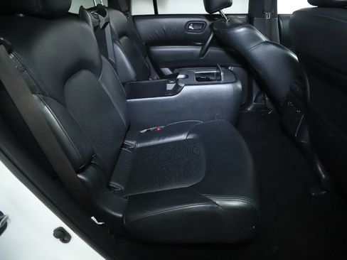 Used 2022 Nissan Armada SL w/ Midnight Edition Package RWD image 36