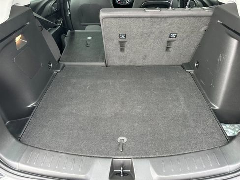 Used 2023 Chevrolet TrailBlazer LS image 17