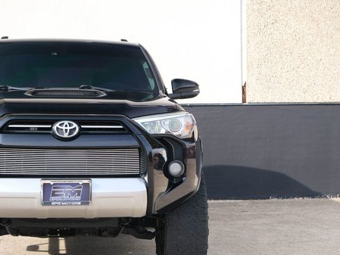 Used 2020 Toyota 4Runner TRD Off-Road Premium w/ Moonroof Package image 3