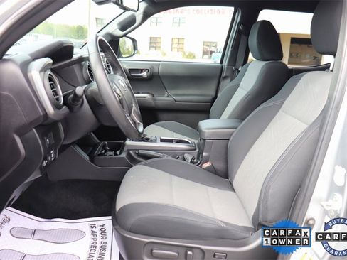 Used 2023 Toyota Tacoma TRD Off-Road w/ Technology Package image 3