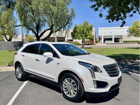 Used 2018 Cadillac XT5 Luxury w/ Driver Awareness Package image 1