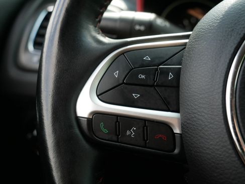 Used 2019 Jeep Compass Trailhawk w/ Leather Interior Group AWD/4WD image 28