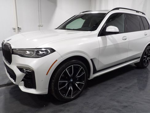 Used 2021 BMW X7 xDrive40i w/ M Sport Package image 6