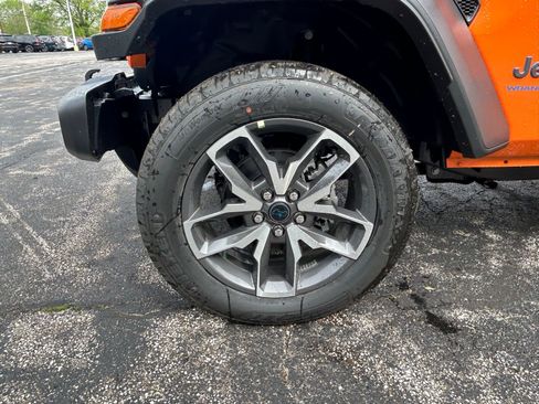 New 2025 Jeep Wrangler Unlimited Sport S 4xe w/ Convenience Group AWD/4WD image 33