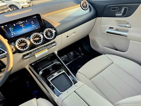 New 2026 Mercedes-Benz GLA 250 4MATIC image 34