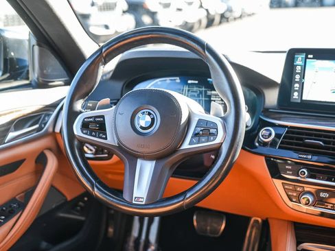 Used 2023 BMW 530e w/ M Sport Package image 14