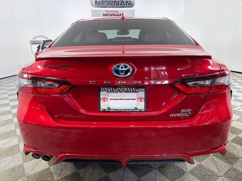 Used 2022 Toyota Camry SE w/ Audio Upgrade Package FWD image 5