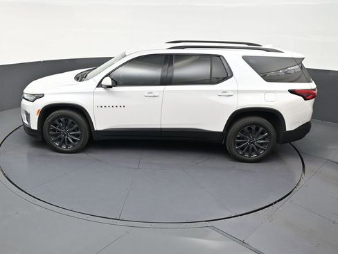 Used 2023 Chevrolet Traverse RS FWD image 14