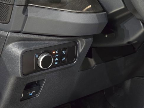 New 2025 Ford Bronco 4-Door image 16