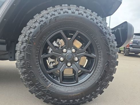 Certified 2025 Jeep Wrangler Unlimited Sport S 4xe image 9