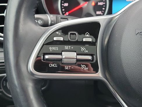 Used 2020 Mercedes-Benz GLC 300 4MATIC image 13