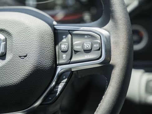 New 2026 RAM 2500 Laramie AWD/4WD image 34