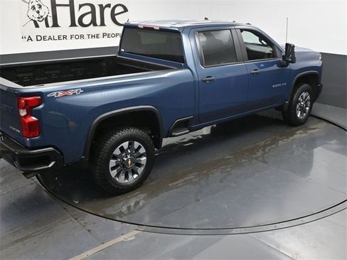 Used 2024 Chevrolet Silverado 2500 Custom w/ Custom Convenience Package image 39