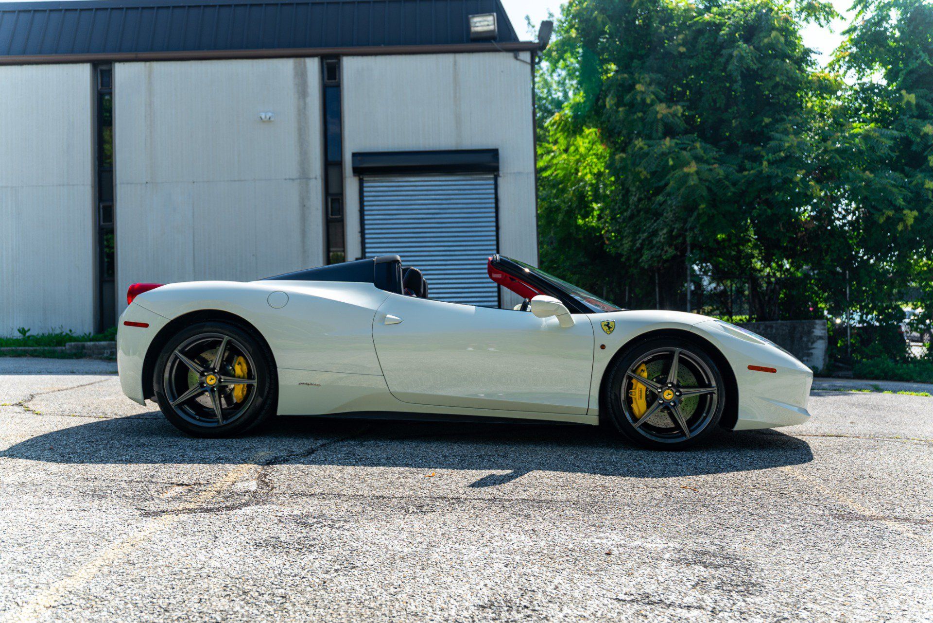 Used 2014 Ferrari 458 Spider RWD image 37
