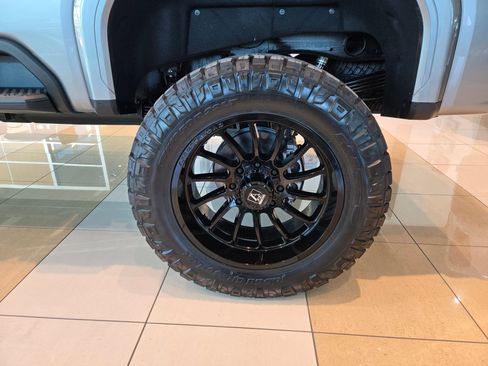 New 2026 GMC Sierra 2500 AT4 w/ AT4 Premium Plus Package image 7