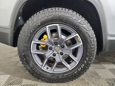 Used 2024 Rivian R1S Launch Edition AWD/4WD image 12