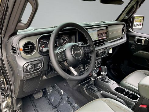 New 2026 Jeep Gladiator Mojave AWD/4WD image 7