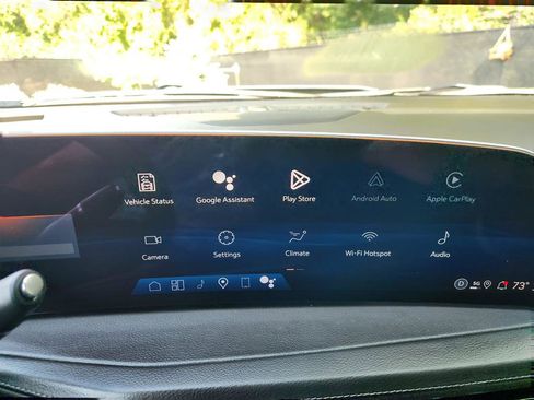 Used 2025 Cadillac XT4 Premium Luxury image 37