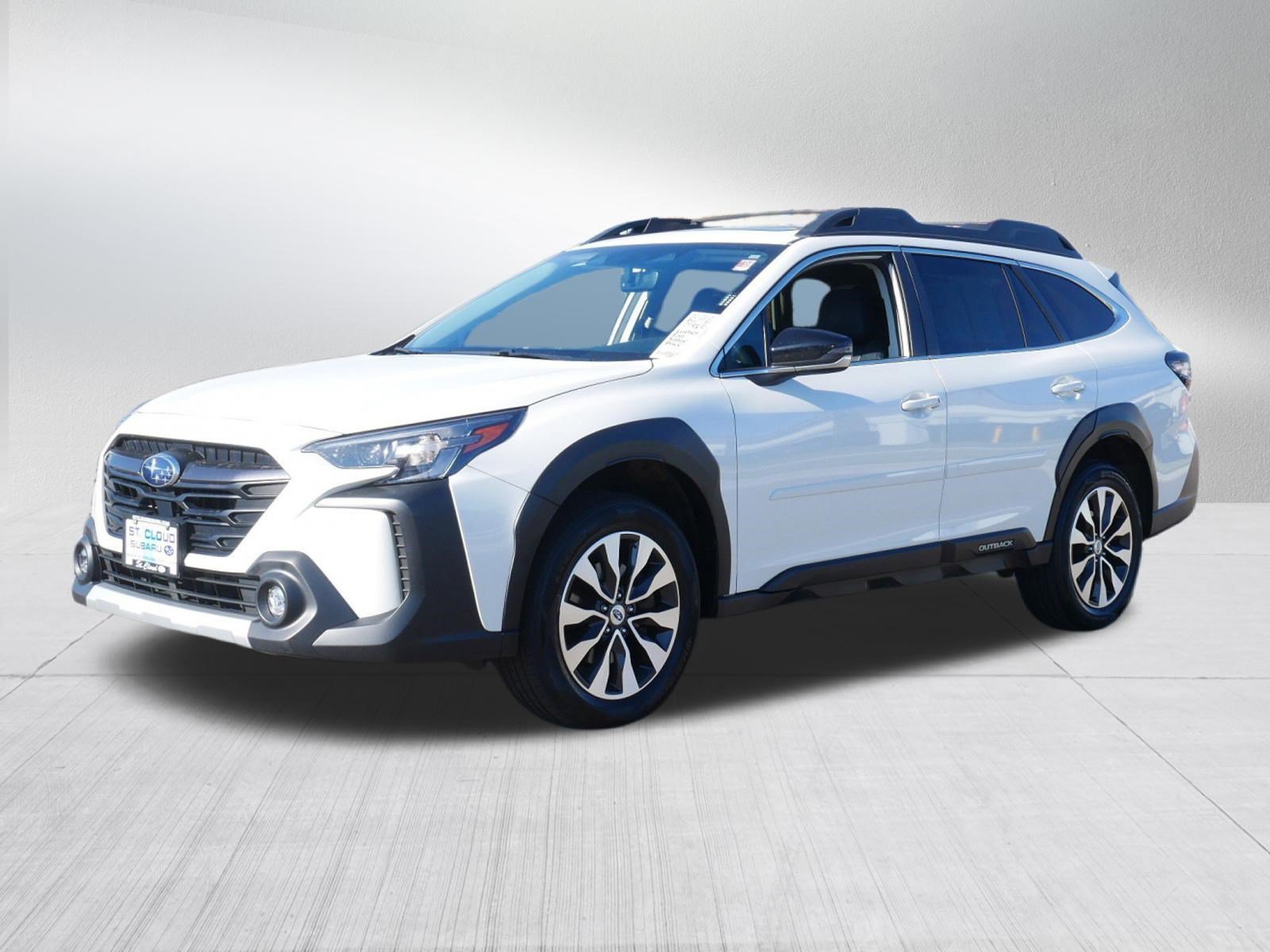 Used 2024 Subaru Outback Limited AWD/4WD image 3