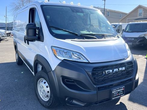 Used 2023 RAM ProMaster 2500 image 27
