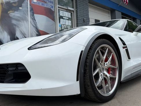 Used 2017 Chevrolet Corvette Grand Sport w/ Carbon Flash Badge Package RWD image 7