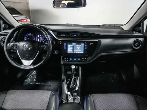 Certified 2017 Toyota Corolla SE w/ SE Premium Package FWD image 13