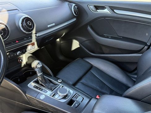 Used 2016 Audi A3 e-tron Premium Plus w/ Premium Plus Package image 32