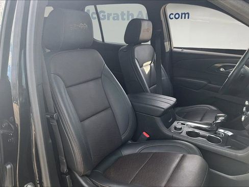 Used 2022 Chevrolet Traverse High Country image 32