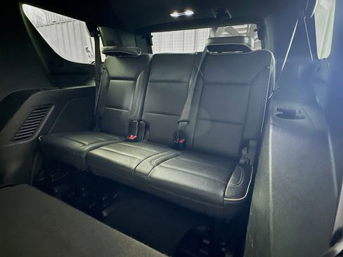 Used 2024 GMC Yukon SLT image 29