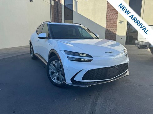 Used 2025 Genesis GV60 Advanced image 1