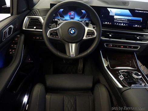 Used 2026 BMW X5 xDrive50e w/ Executive Package image 16