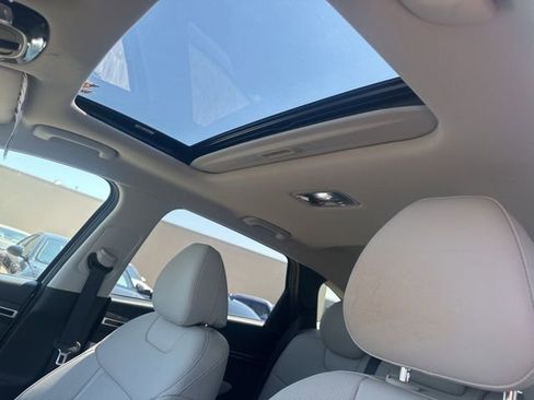 Used 2023 Hyundai Tucson SEL w/ Convenience Package FWD image 11