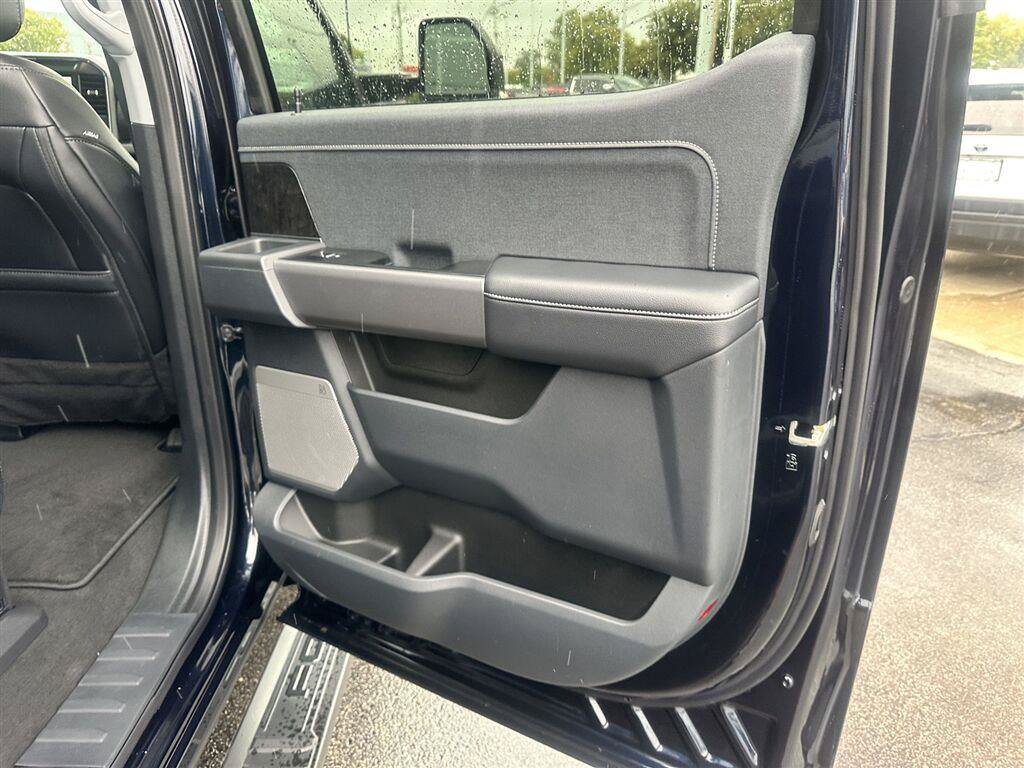 Used 2025 Ford F250 Lariat w/ Lariat Ultimate Package AWD/4WD image 15