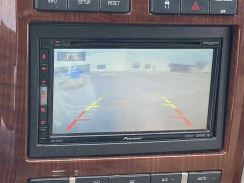 Used 2010 Ford F150 Lariat image 25